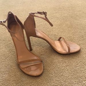 Stuart Weitzman nude patent high heeled sandals. Size 10